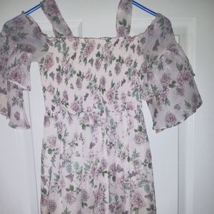 Flower off shoulder/cold shoulder girls dress size 8